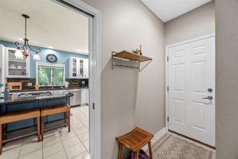 42 Kensington Court Iowa City IA 52245