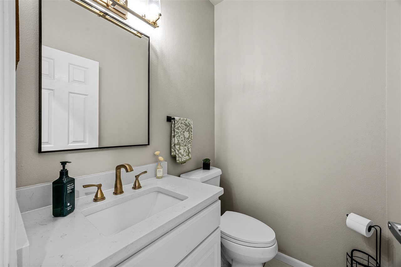 42 Kensington Court Iowa City IA 52245