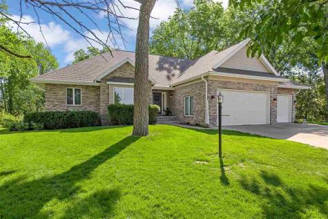 42 Kensington Court Iowa City IA 52245