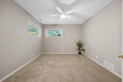 42 Kensington Court Iowa City IA 52245