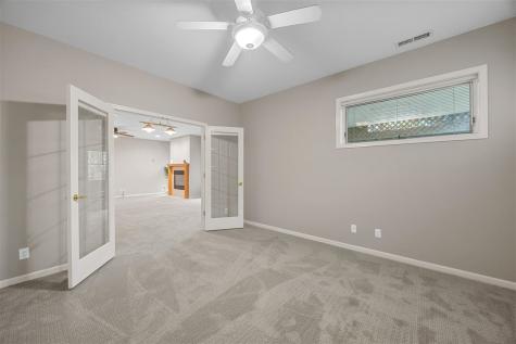 42 Kensington Court Iowa City IA 52245