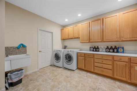 42 Kensington Court Iowa City IA 52245