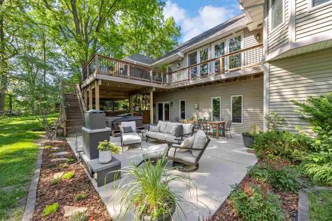 42 Kensington Court Iowa City IA 52245