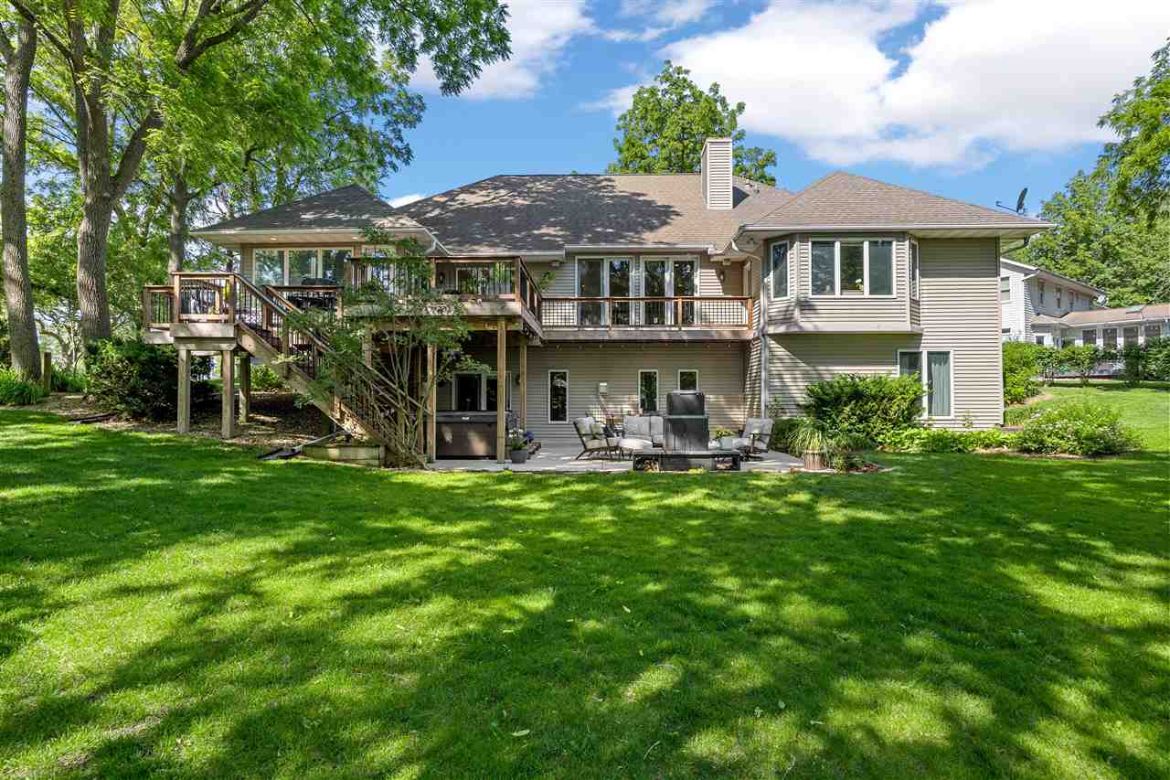 42 Kensington Court Iowa City IA 52245