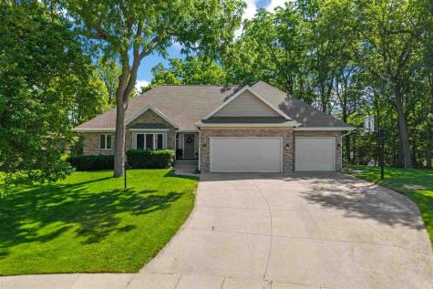 42 Kensington Court Iowa City IA 52245