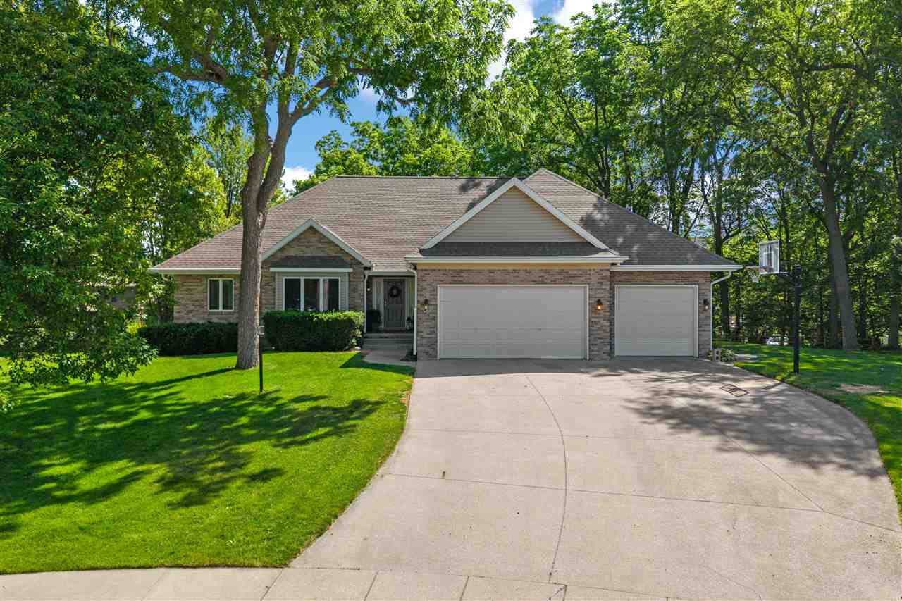 42 Kensington Court Iowa City IA 52245