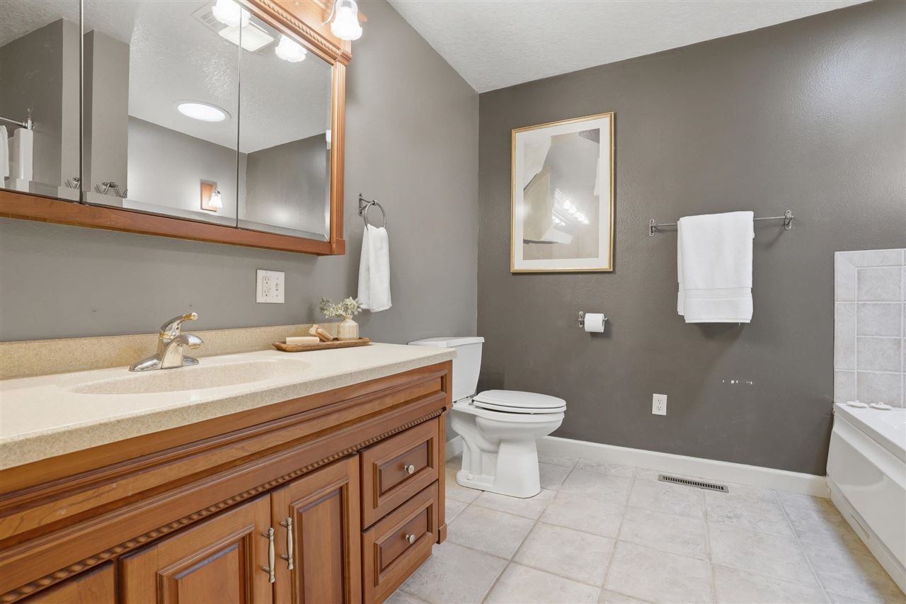 3271 V Avenue Wellman IA 52356