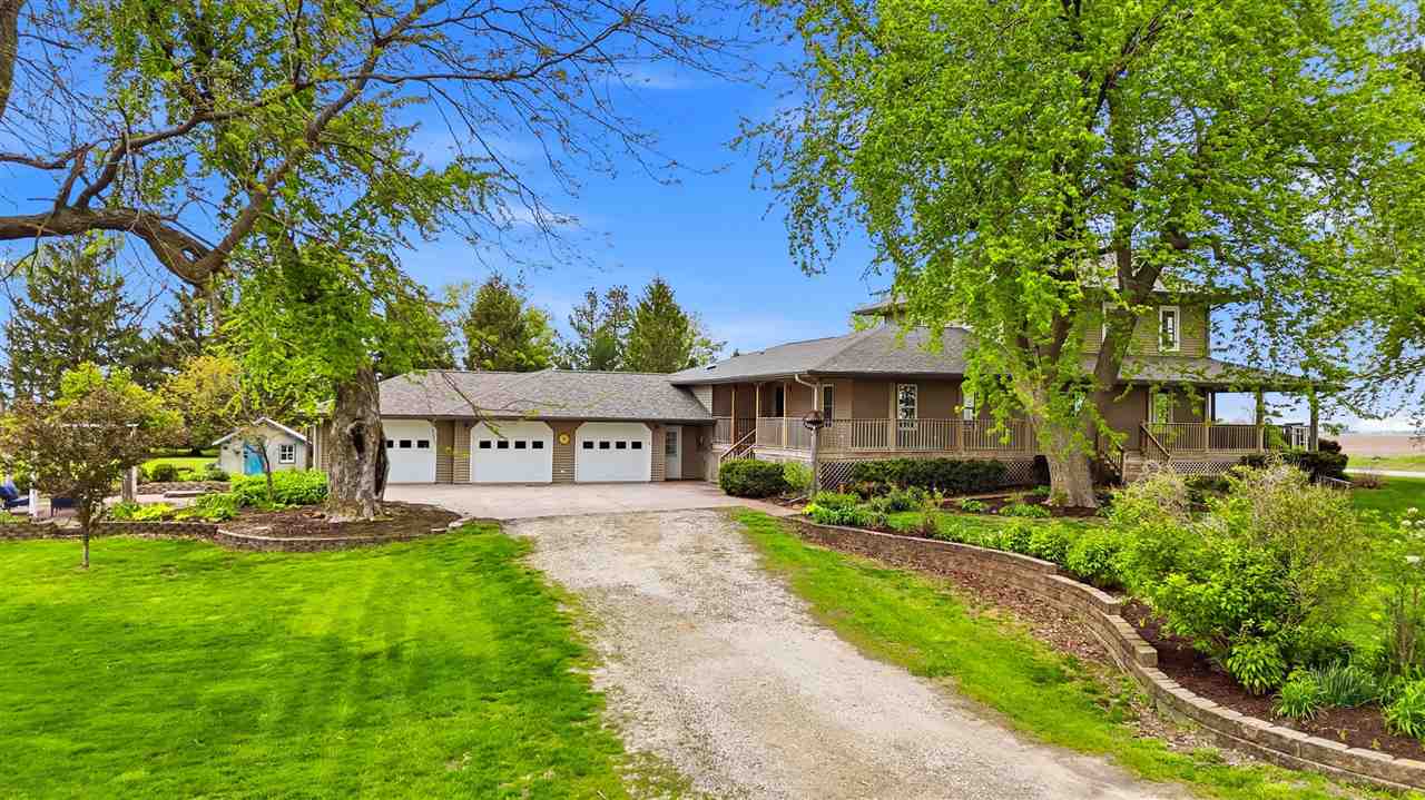 3271 V Avenue Wellman IA 52356