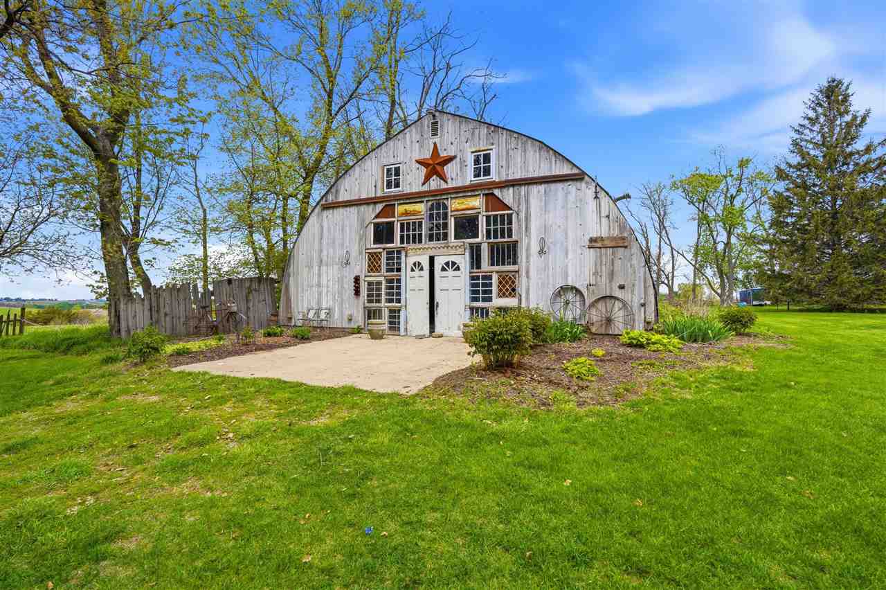 3271 V Avenue Wellman IA 52356