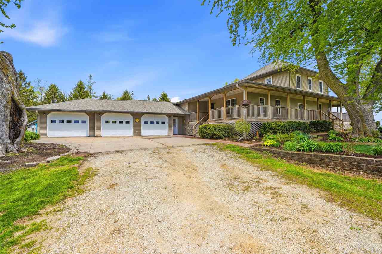 3271 V Avenue Wellman IA 52356