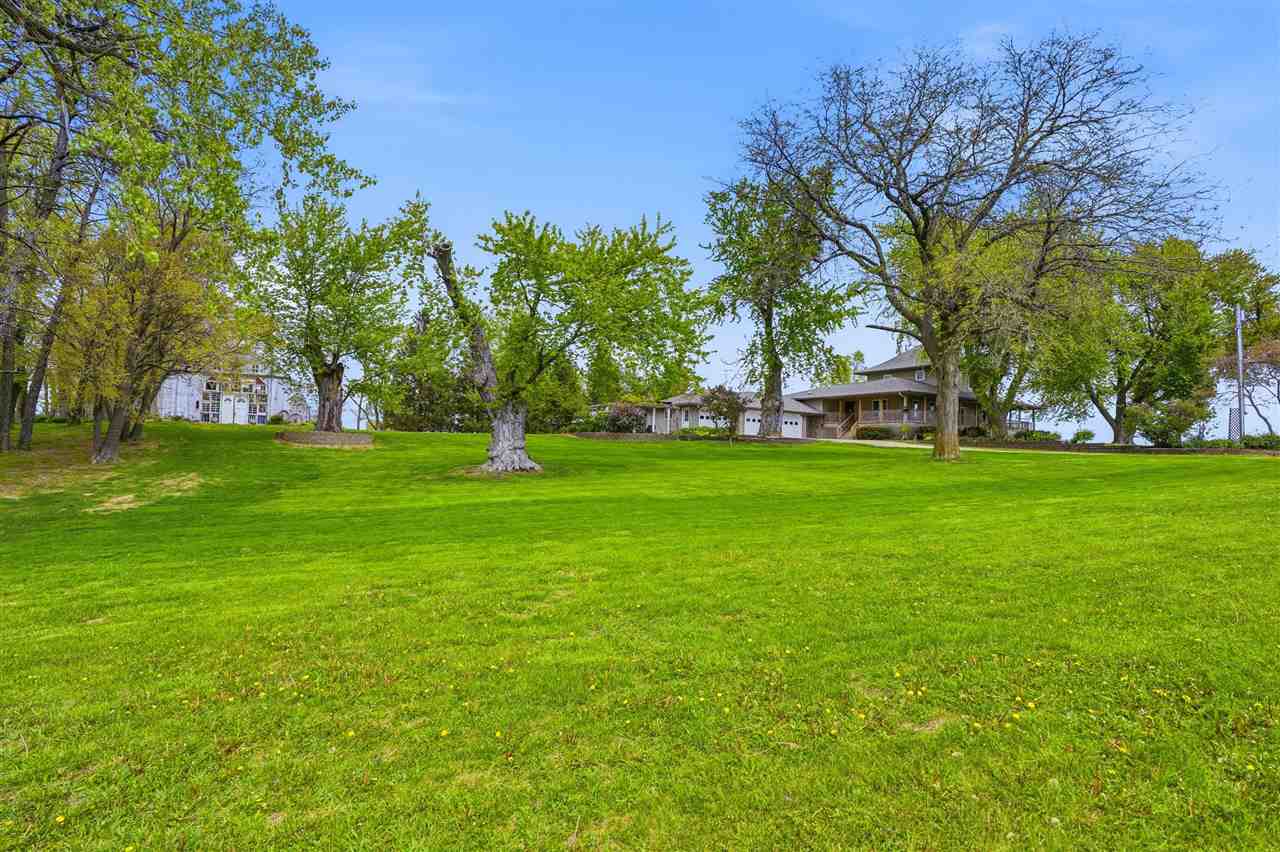 3271 V Avenue Wellman IA 52356