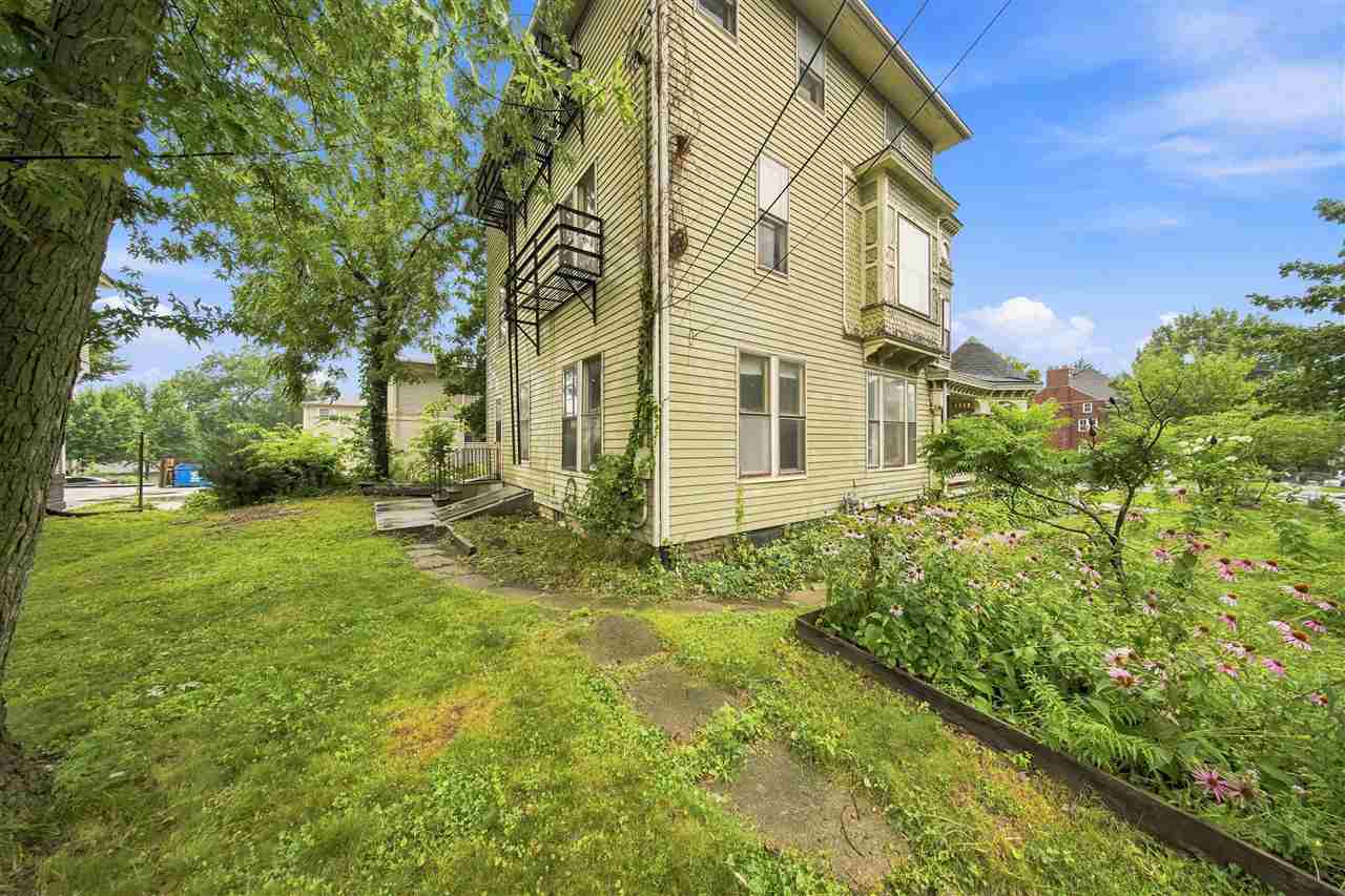 935 E College Street Iowa City IA 52240