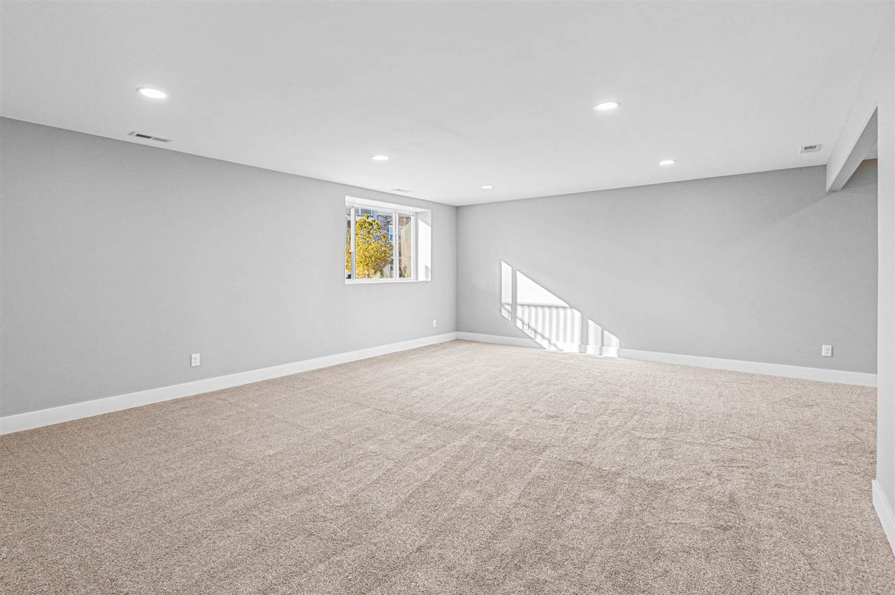 260 Pine Grove Lane Iowa City IA 52246