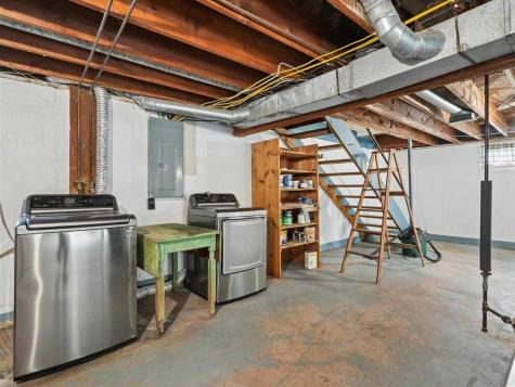 422 W South Street Lisbon IA 52253