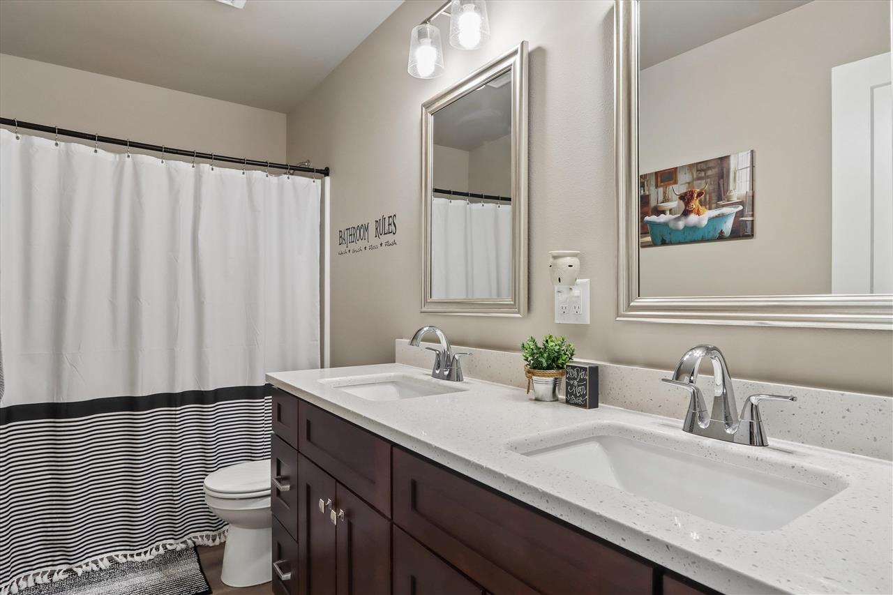 500 Elizabeth Lane Tiffin IA 52340