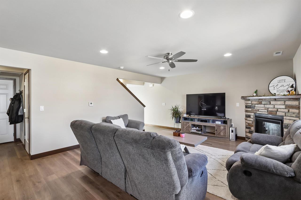 500 Elizabeth Lane Tiffin IA 52340