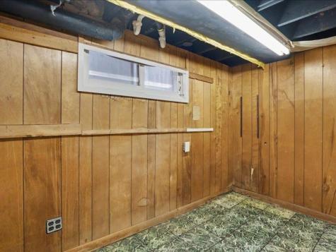 111 NE 34th Street Cedar Rapids IA 52402