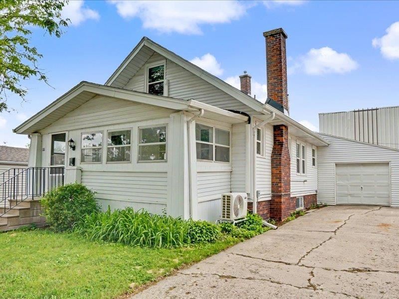 111 NE 34th Street Cedar Rapids IA 52402