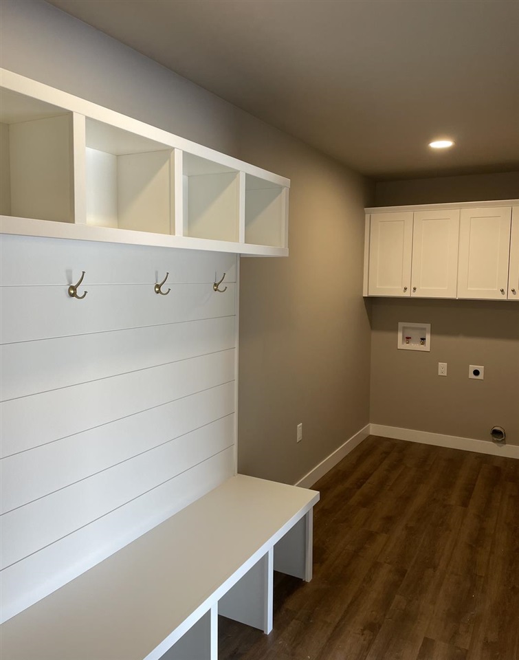 3861 Winnsboro Drive Iowa City IA 52245