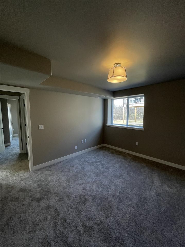 3861 Winnsboro Drive Iowa City IA 52245