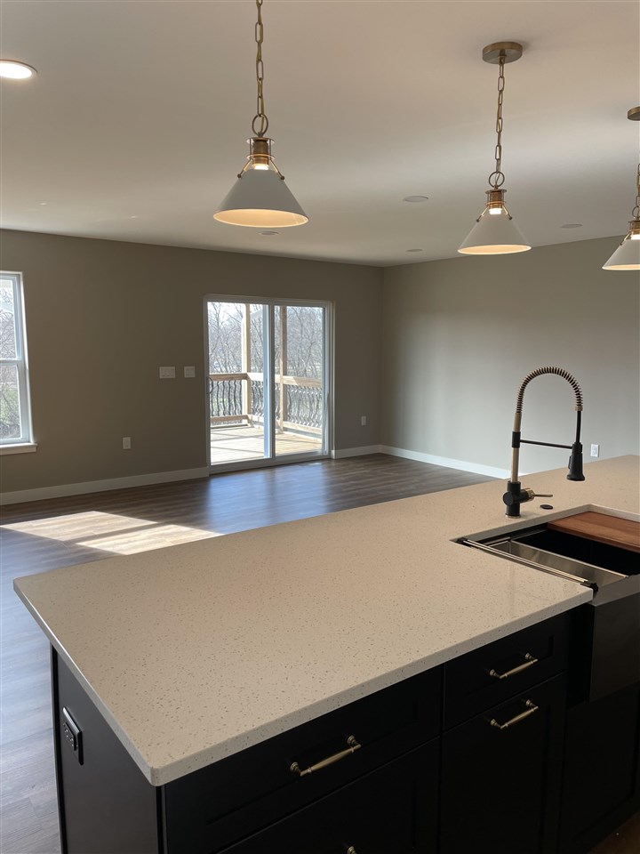 3861 Winnsboro Drive Iowa City IA 52245