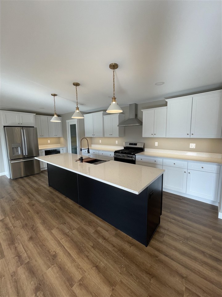3861 Winnsboro Drive Iowa City IA 52245