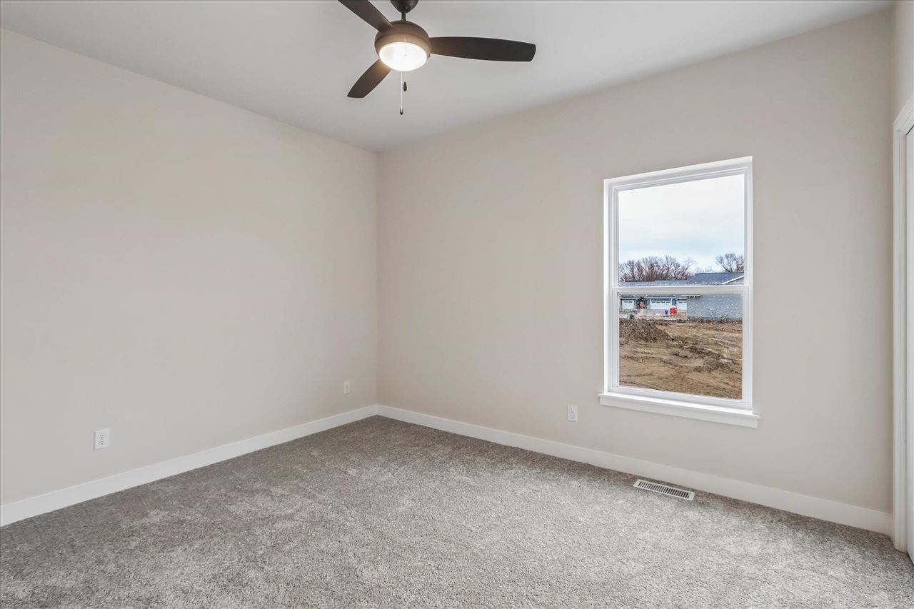 1013 Highland Trail Solon IA 52333