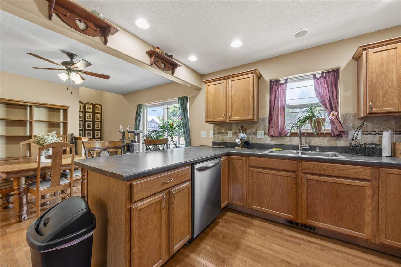 187 Alydar North Liberty IA 52317