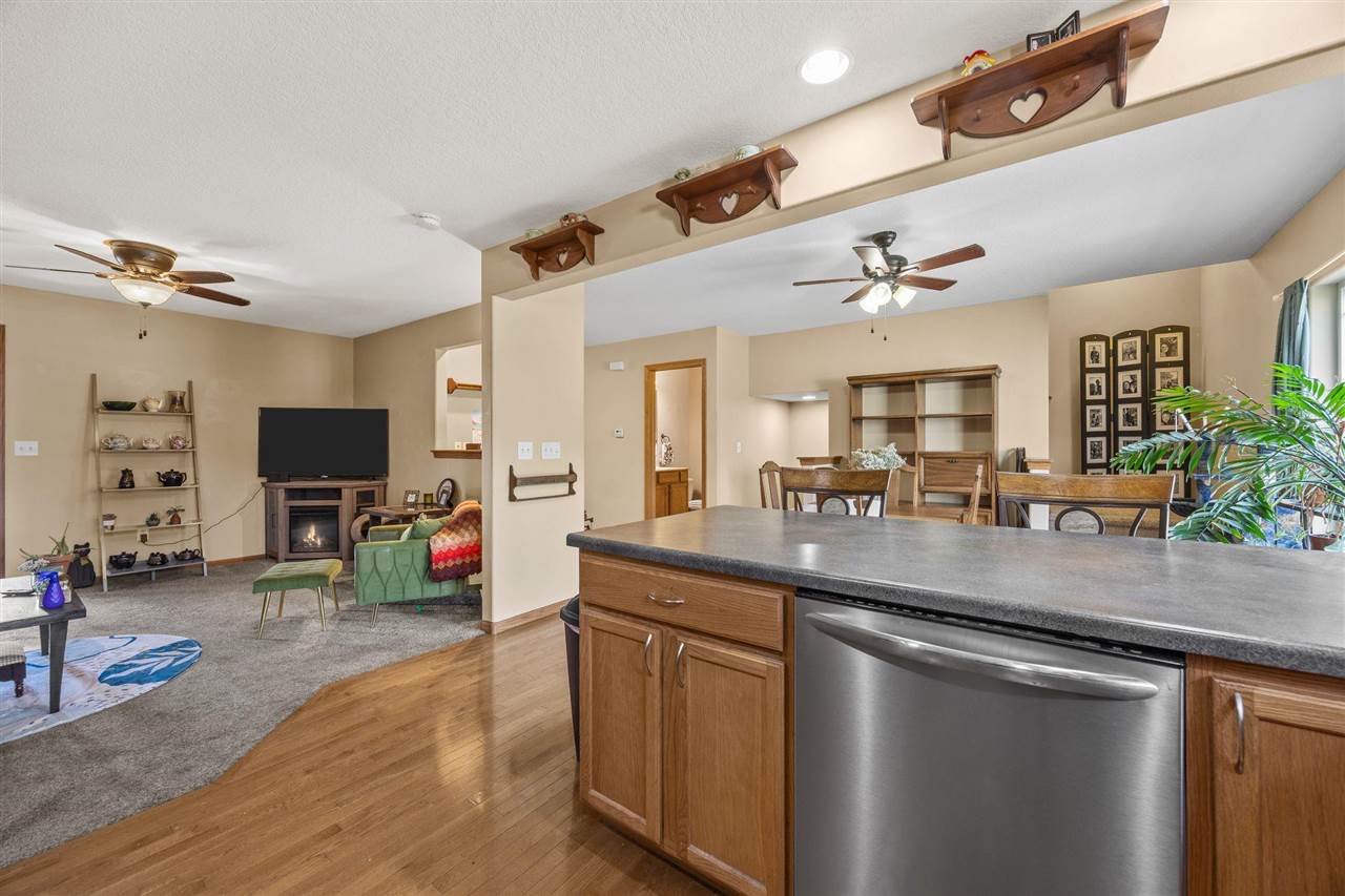 187 Alydar North Liberty IA 52317
