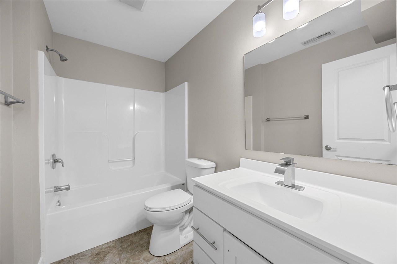 1900 Winterpark Place Coralville IA 52241