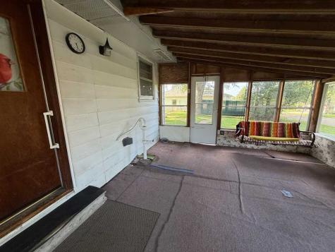 708 E Pleasant Valley Street Sigourney IA 52591