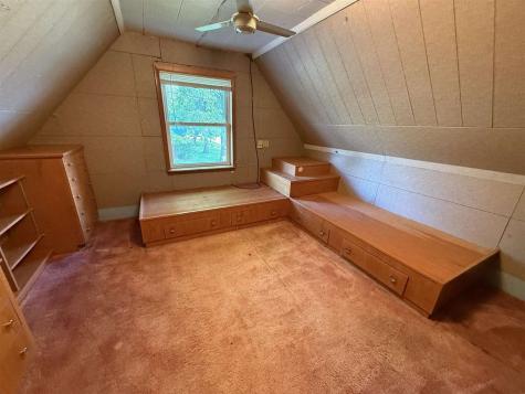 708 E Pleasant Valley Street Sigourney IA 52591