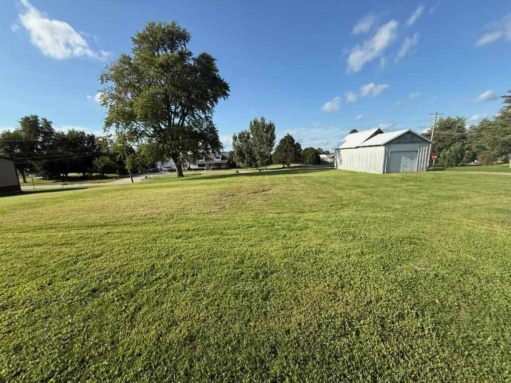 708 E Pleasant Valley Street Sigourney IA 52591