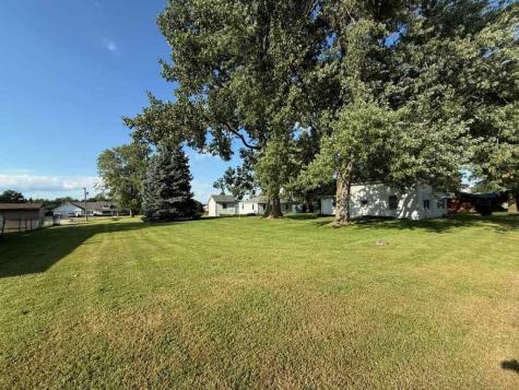 708 E Pleasant Valley Street Sigourney IA 52591