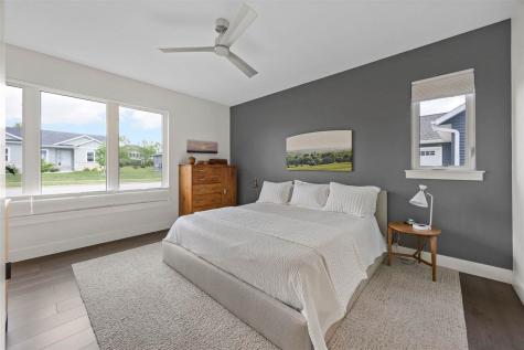 815 16th Avenue SW Mt Vernon IA 52314