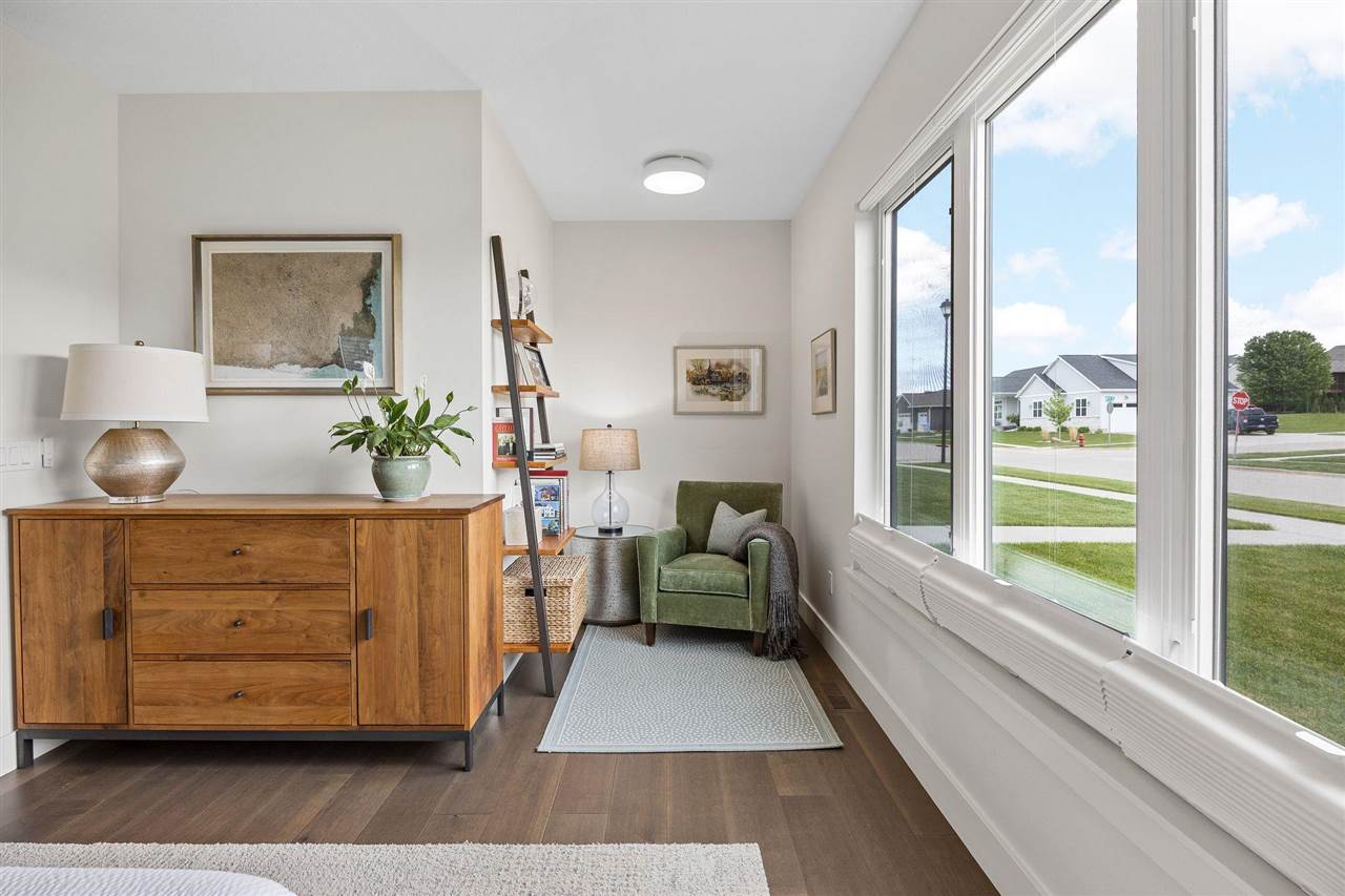 815 16th Avenue SW Mt Vernon IA 52314