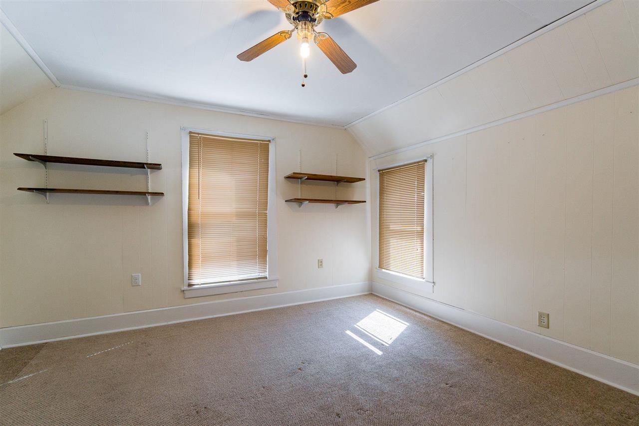 510 N Avenue C Washington IA 52353