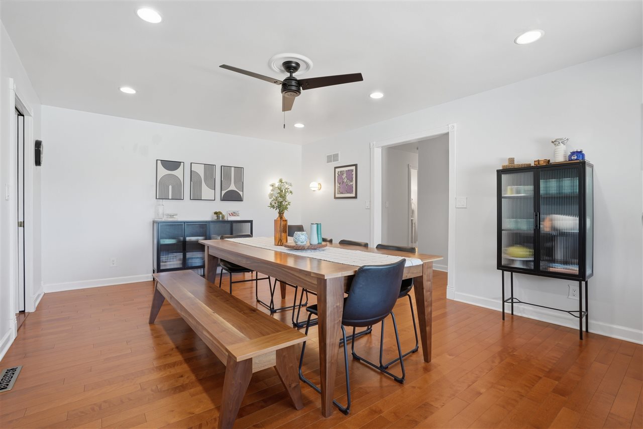415 Woodridge Avenue Iowa City IA 52245
