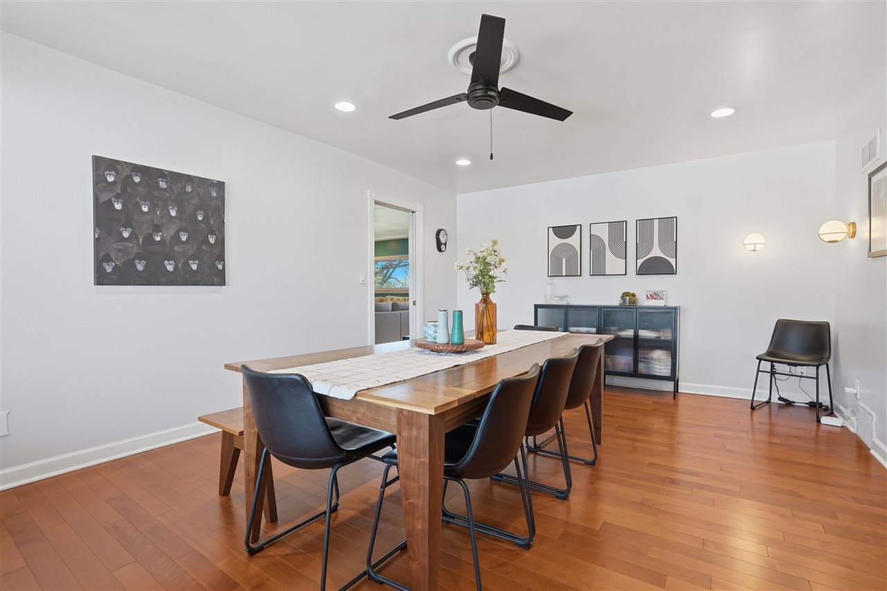 415 Woodridge Avenue Iowa City IA 52245