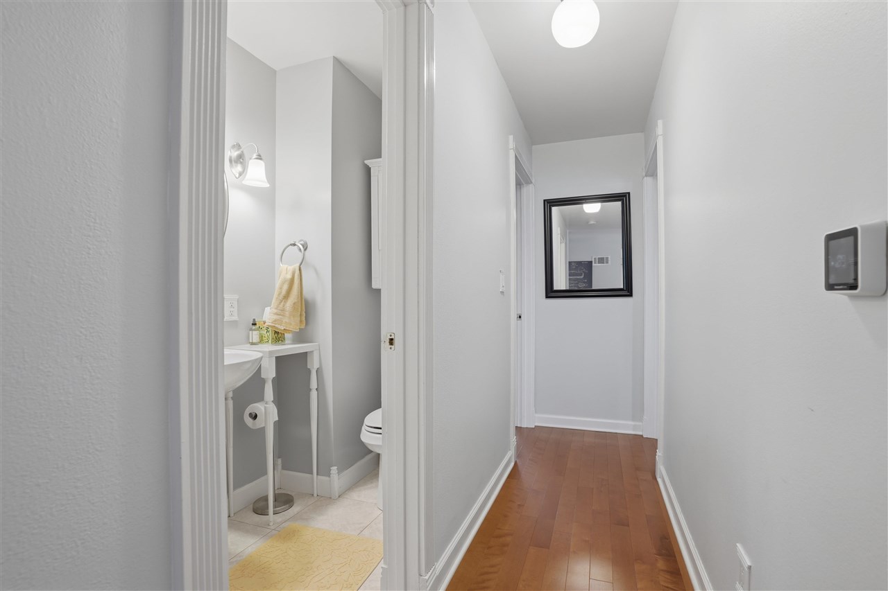 415 Woodridge Avenue Iowa City IA 52245
