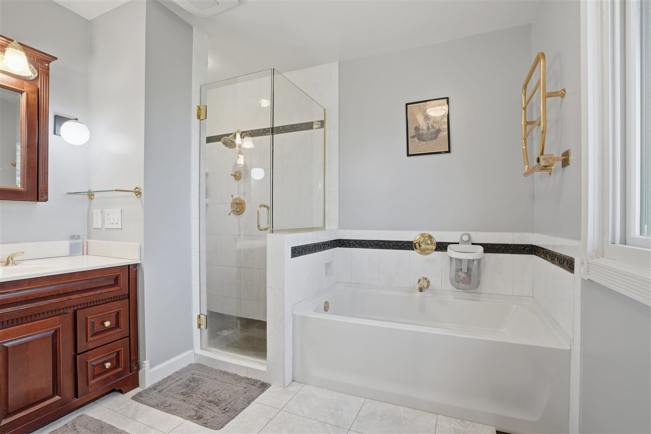 415 Woodridge Avenue Iowa City IA 52245