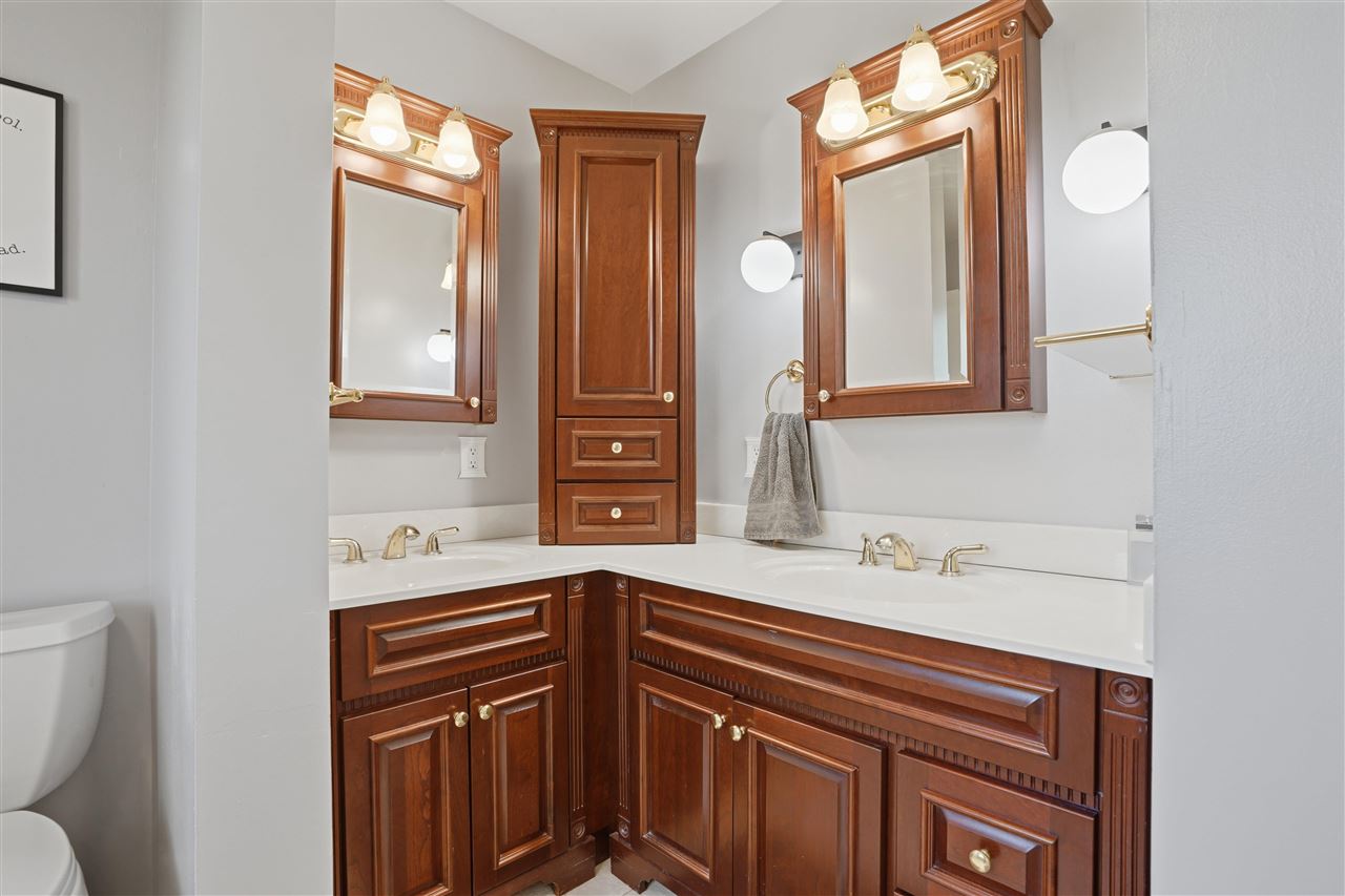 415 Woodridge Avenue Iowa City IA 52245
