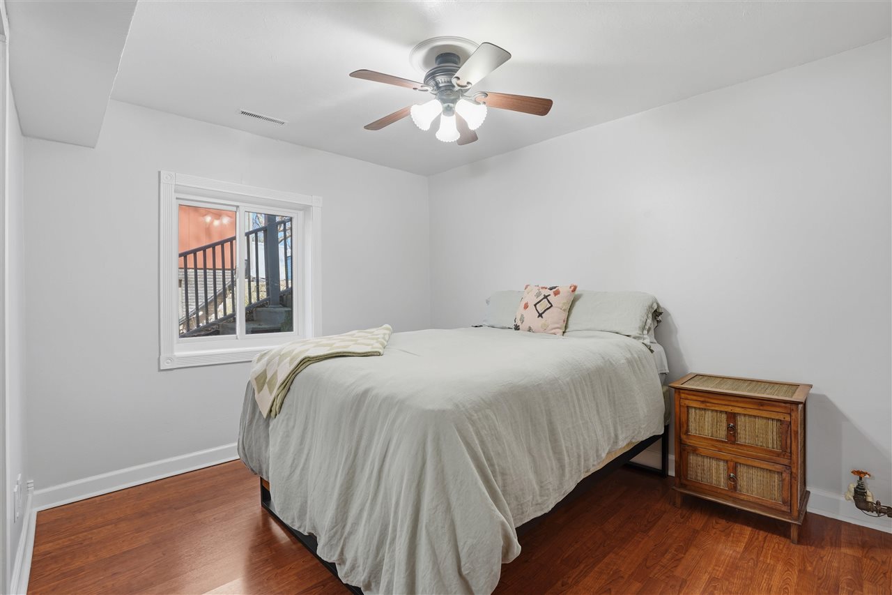 415 Woodridge Avenue Iowa City IA 52245