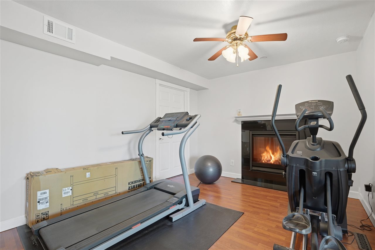 415 Woodridge Avenue Iowa City IA 52245
