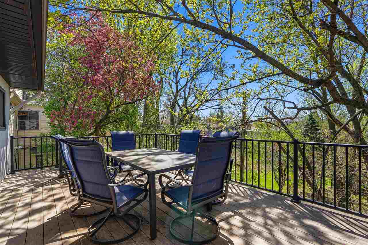 415 Woodridge Avenue Iowa City IA 52245