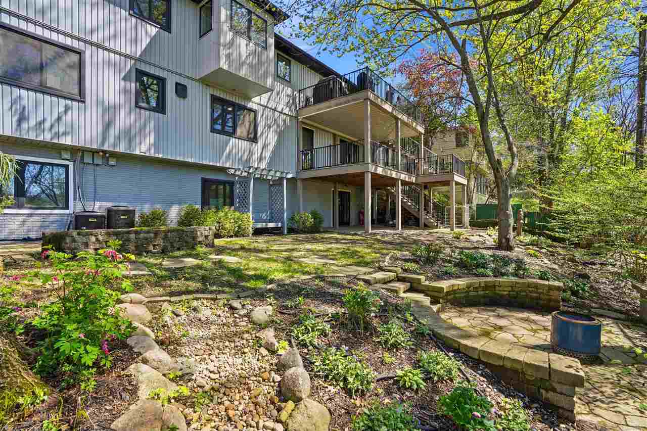 415 Woodridge Avenue Iowa City IA 52245