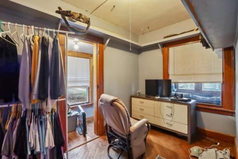 727 N Dodge Street Iowa City IA 52245