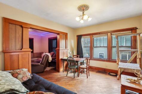 727 N Dodge Street Iowa City IA 52245