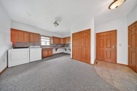 1264 Ivan Lane West Liberty IA 52776