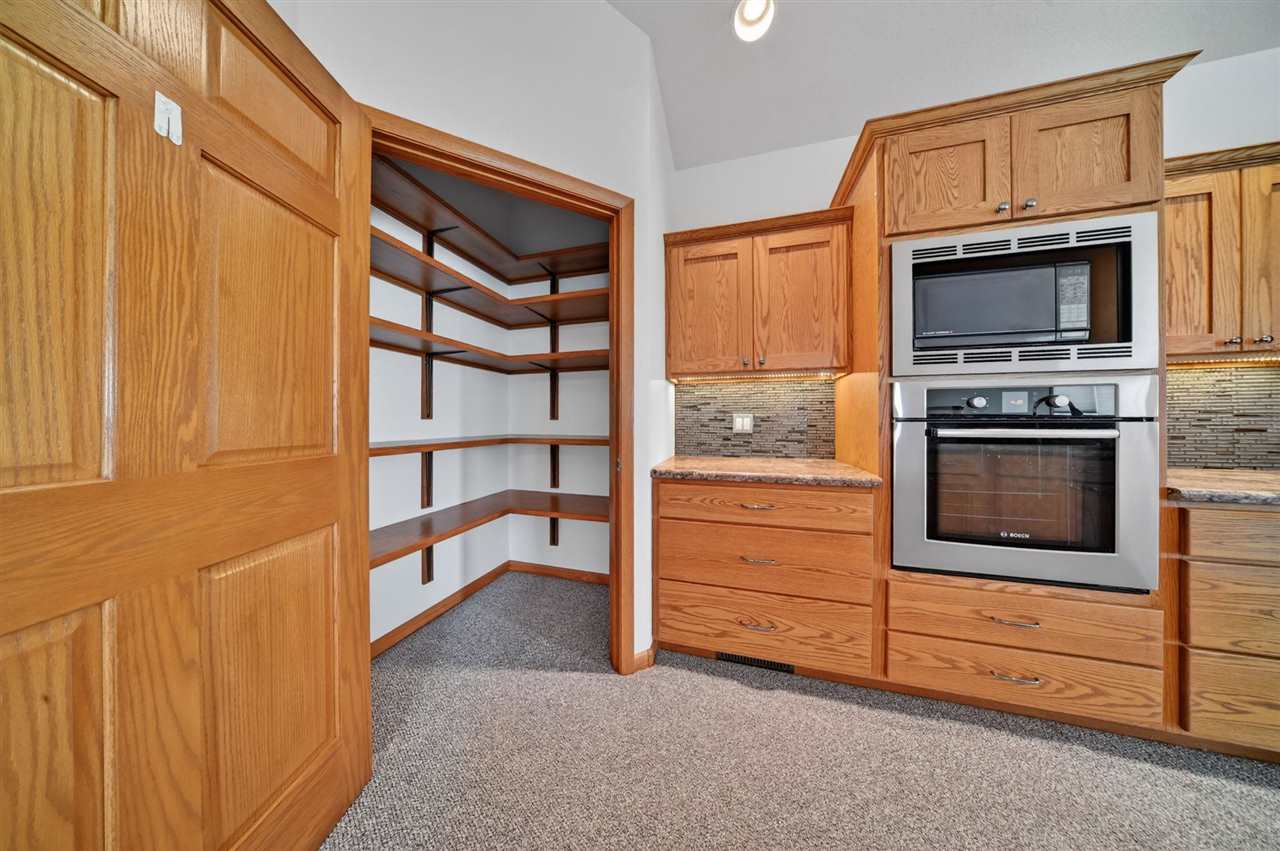 1264 Ivan Lane West Liberty IA 52776